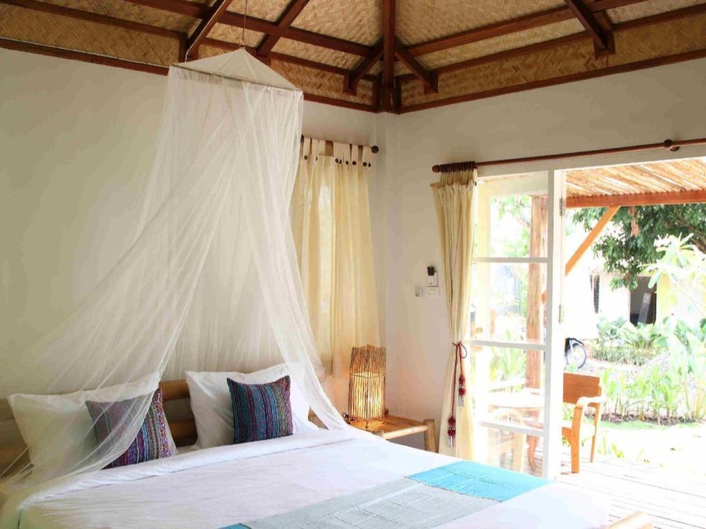 Him Naam Pai Resort Exterior photo
