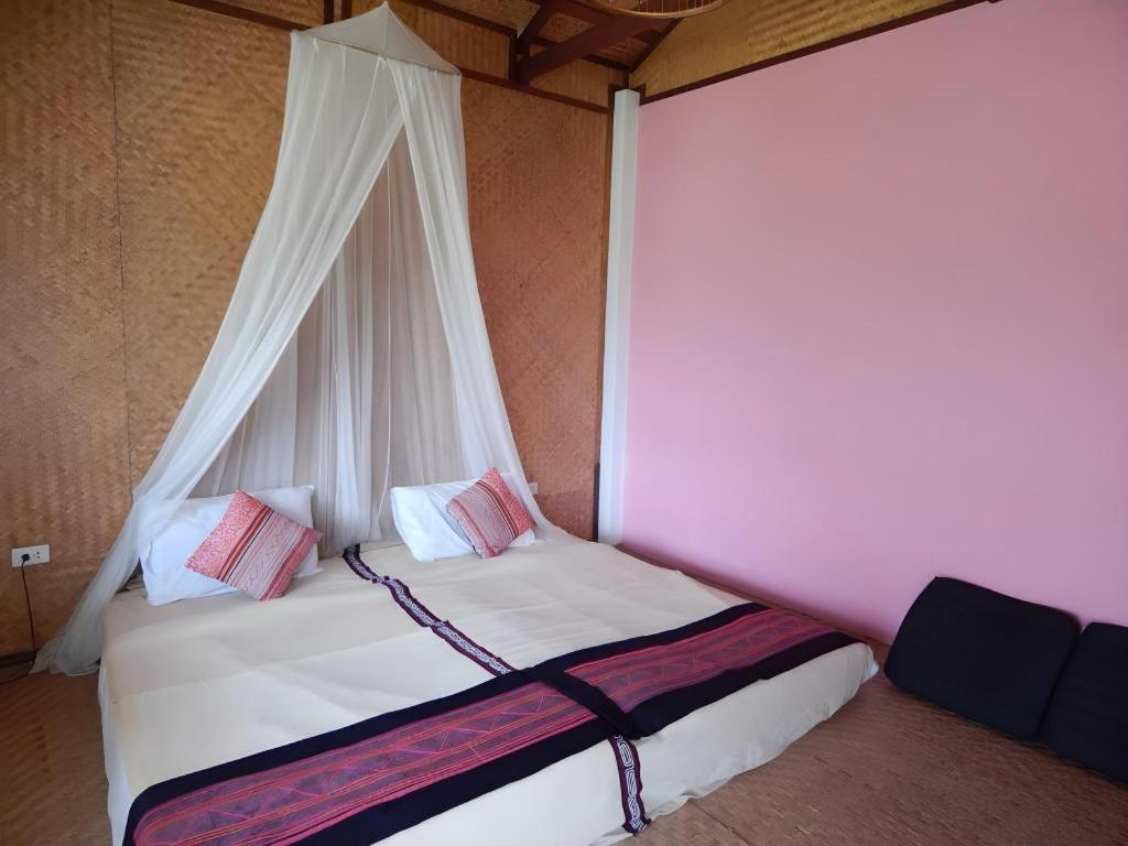 Him Naam Pai Resort Exterior photo